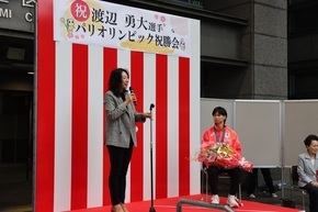 祝勝会の様子