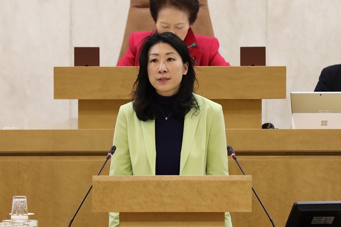 区議会本会議