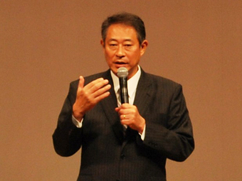 話をする区長
